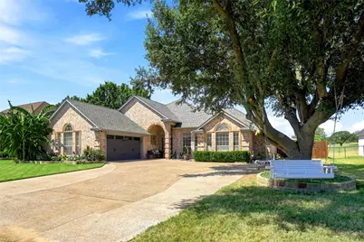 118 Golfers Way, Azle, TX 76020 - Photo 7