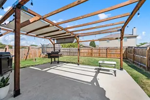 628 Poncho Ln, Fort Worth, TX 76052 - Photo 25