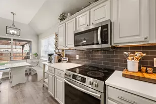 628 Poncho Ln, Fort Worth, TX 76052 - Photo 5