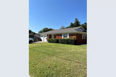 639 NW Renfro Street, Burleson, TX 76028 - Photo 1
