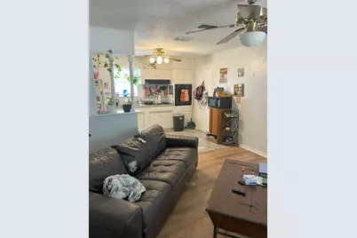 639 NW Renfro Street, Burleson, TX 76028 - Photo 5