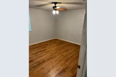 639 NW Renfro Street, Burleson, TX 76028 - Photo 9
