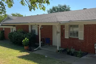 639 NW Renfro St, Burleson, TX 76028 - Photo 3