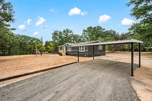 1023 Cary Ln, Springtown, TX 76082 - Photo 21