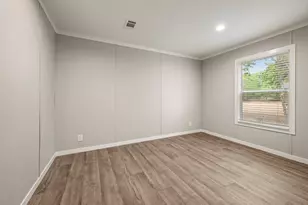1023 Cary Ln, Springtown, TX 76082 - Photo 17