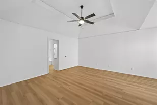 4007 St Christopher Ln, Dallas, TX 75287 - Photo 7