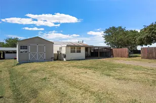 405 FM 308, Mount Calm, TX 76673 - Photo 33