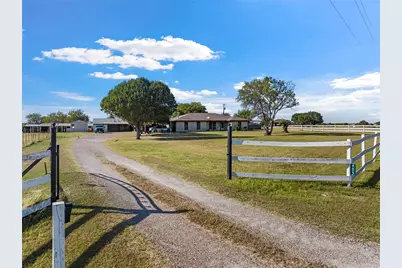 405 Fm 308, Mount Calm, TX 76673 - Photo 31