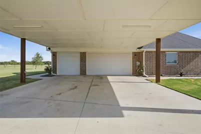 1044 Monarch Court, Poolville, TX 76487 - Photo 31