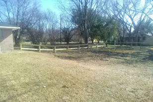 1211 Wolfe City Dr, Greenville, TX 75401 - Photo 11