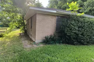1211 Wolfe City Dr, Greenville, TX 75401 - Photo 17