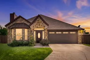 2010 Maxwell Ct, Aubrey, TX 76227 - Photo 1