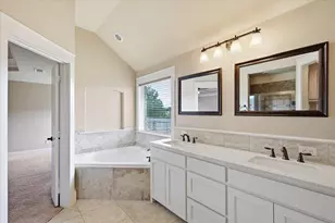 2010 Maxwell Ct, Aubrey, TX 76227 - Photo 9