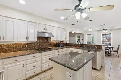 128 Oakwood Court, Lakeside, TX 76135 - Photo 7