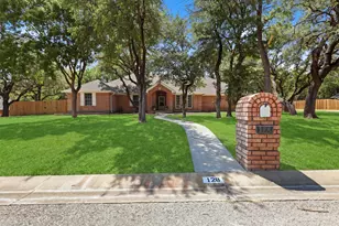 128 Oakwood Ct, Lakeside, TX 76135 - Photo 3