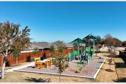 8613 Wildwest Drive, Fort Worth, TX 76131 - Photo 33