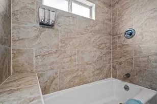 719 Melba St, Dallas, TX 75208 - Photo 15