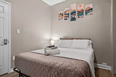 719 Melba Street, Dallas, TX 75208 - Photo 13