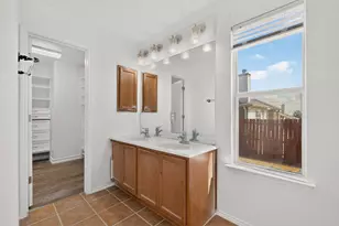 1607 Harborview Rd, Glenn Heights, TX 75154 - Photo 23