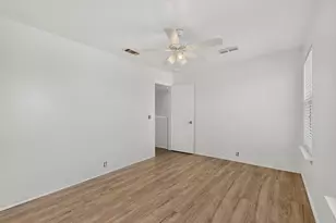 1607 Harborview Rd, Glenn Heights, TX 75154 - Photo 27