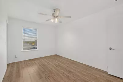 1607 Harbor View Road, Glenn Heights, TX 75154 - Photo 29
