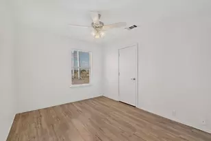 1607 Harborview Rd, Glenn Heights, TX 75154 - Photo 25