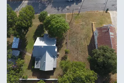 1108 N Reilley Street, Goldthwaite, TX 76844 - Photo 7