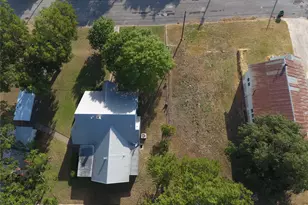1108 N Reilley St, Goldthwaite, TX 76844 - Photo 7