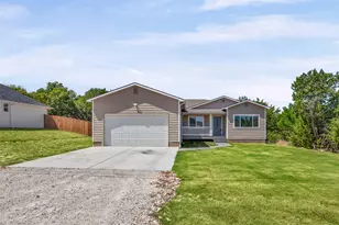 5908 Collins Ct, Granbury, TX 76048 - Photo 3