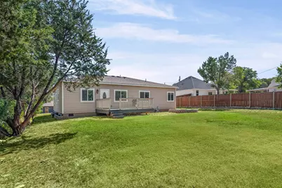 5908 Collins Court, Granbury, TX 76048 - Photo 7