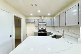 2201 Summer Pl Dr, Arlington, TX 76014 - Photo 7