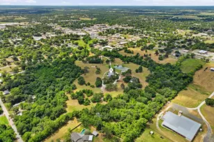 601 E Collard St, Madisonville, TX 77864 - Photo 3