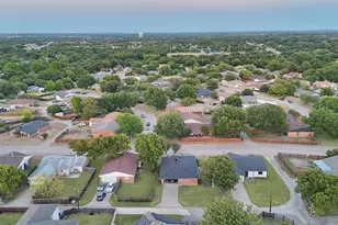 241 S Young Blvd, DeSoto, TX 75115 - Photo 7