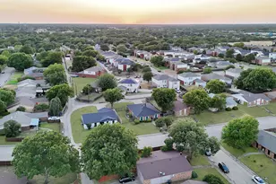 241 S Young Blvd, DeSoto, TX 75115 - Photo 5