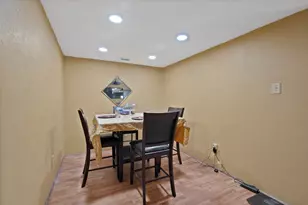 241 S Young Blvd, DeSoto, TX 75115 - Photo 21