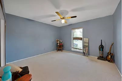 241 S Young Boulevard, DeSoto, TX 75115 - Photo 11