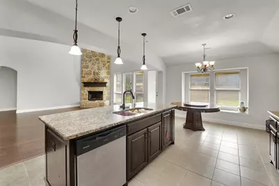 2743 Chimney Rock Road, Burleson, TX 76028 - Photo 13