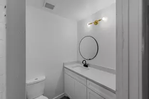 1411 Swiss St, Arlington, TX 76010 - Photo 13