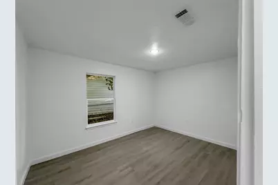 1411 Swiss Street, Arlington, TX 76010 - Photo 21