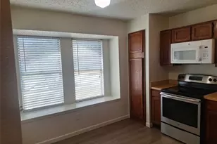 3946 Queens Ct, Garland, TX 75043 - Photo 3