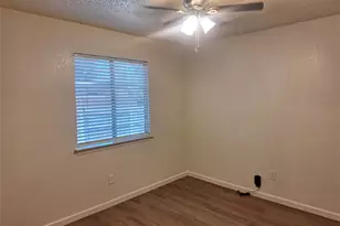 3946 Queens Ct, Garland, TX 75043 - Photo 17