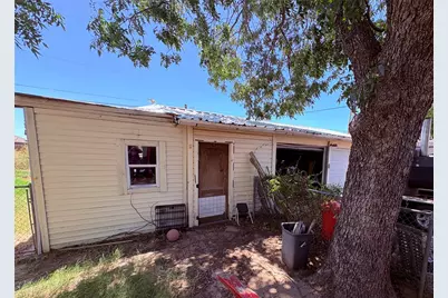 419 E Conner Street, Eastland, TX 76448 - Photo 11