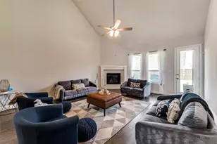 333 Foxthorne Way, Little Elm, TX 75068 - Photo 7