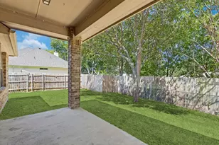 504 Hidden Meadow Ct, DeSoto, TX 75115 - Photo 11