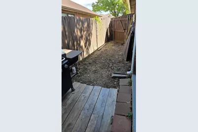 2103 Prairie Creek Trail, Garland, TX 75040 - Photo 15