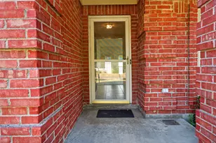 304 Edgehill Rd, Joshua, TX 76058 - Photo 3