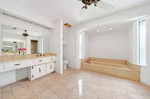 10130 Woodlake Dr, Dallas, TX 75243 - Photo 21