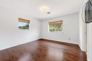 10130 Woodlake Dr, Dallas, TX 75243 - Photo 31