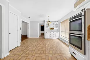 10130 Woodlake Dr, Dallas, TX 75243 - Photo 13