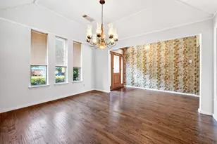 10130 Woodlake Dr, Dallas, TX 75243 - Photo 17